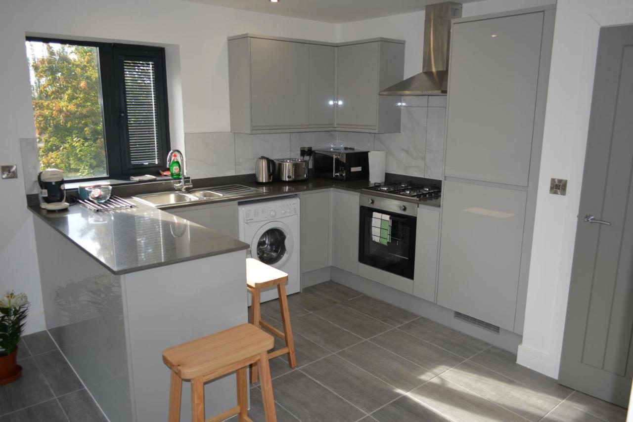 8 Jarn Court *